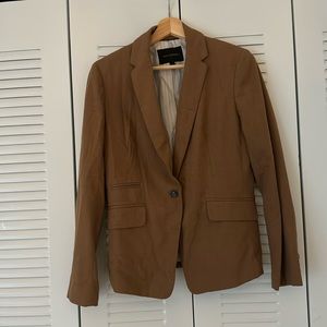 Banana Republic camel blazer - sz 6. Beautiful!